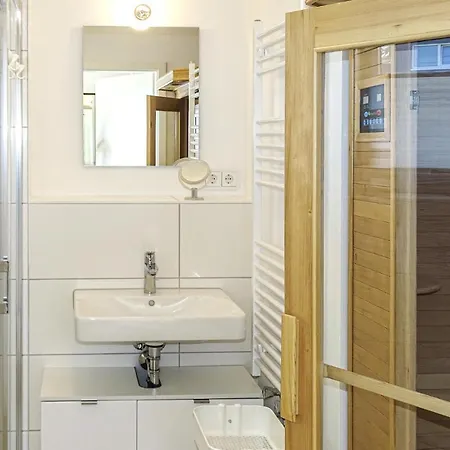 Beautiful In With Sauna Apartmán *